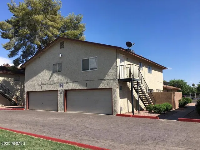 $1,650 | 860 East Brown Road, Unit 8, Mesa, AZ 85203