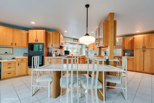 $899,000 | 38W710 Bonnie Court, St. Charles, IL 60175