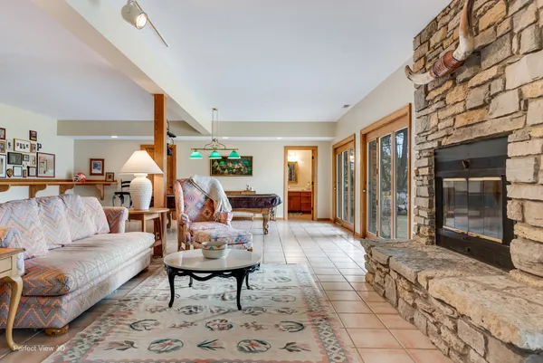 $899,000 | 38W710 Bonnie Court, St. Charles, IL 60175