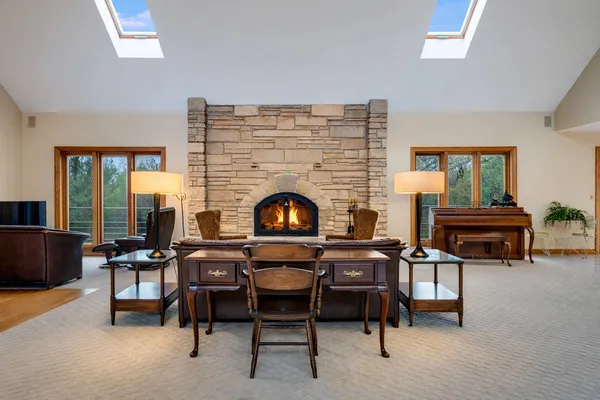 $899,000 | 38W710 Bonnie Court, St. Charles, IL 60175