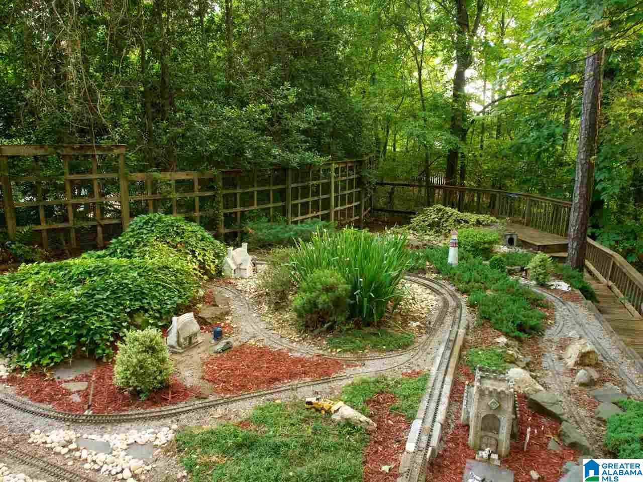 90 Miller Circle Pelham, AL 35124 - Photo 5 of 50