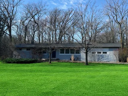 $924,900 | 2640 Forest Glen Trail, Deerfield, IL 60015