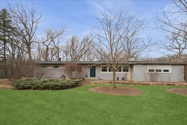 $924,900 | 2640 Forest Glen Trail, Riverwoods, IL 60015