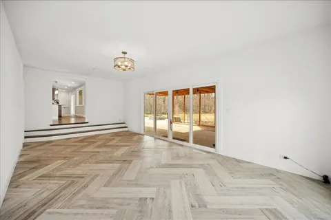 $924,900 | 2640 Forest Glen Trail, Riverwoods, IL 60015