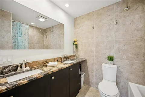 $924,900 | 2640 Forest Glen Trail, Riverwoods, IL 60015