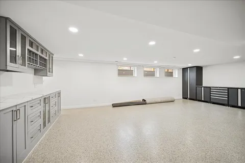 $924,900 | 2640 Forest Glen Trail, Riverwoods, IL 60015