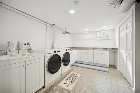 $924,900 | 2640 Forest Glen Trail, Riverwoods, IL 60015