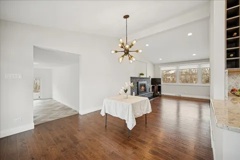 $924,900 | 2640 Forest Glen Trail, Riverwoods, IL 60015