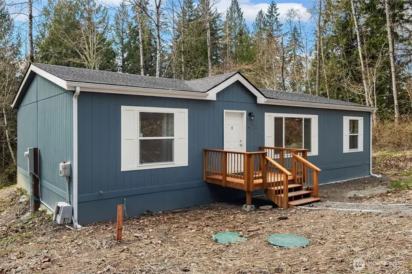$525,000 | 23904 East Lake Kayak Drive, Monroe, WA 98272