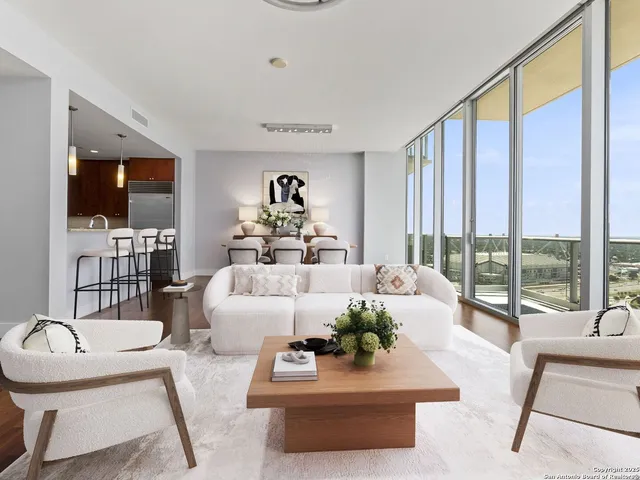 $579,000 | 610 East Market Street, Unit 2811, San Antonio, TX 78205