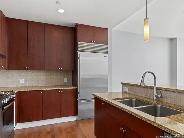 $579,000 | 610 East Market Street, Unit 2811, San Antonio, TX 78205