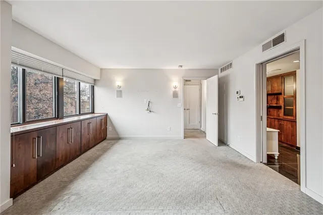 $650,000 | 803 West 48th Street, Unit 402, Kansas City, MO 64112