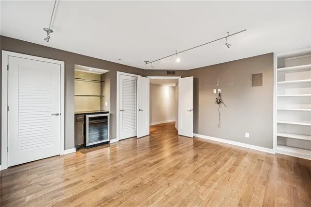 $650,000 | 803 West 48th Street, Unit 402, Kansas City, MO 64112