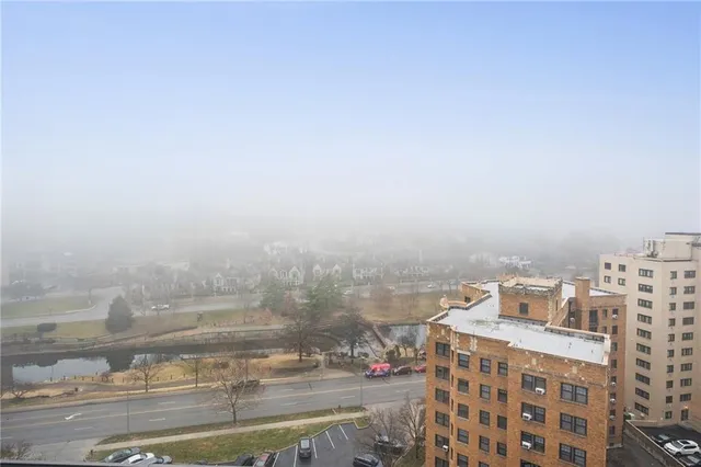 $650,000 | 803 West 48th Street, Unit 402, Kansas City, MO 64112