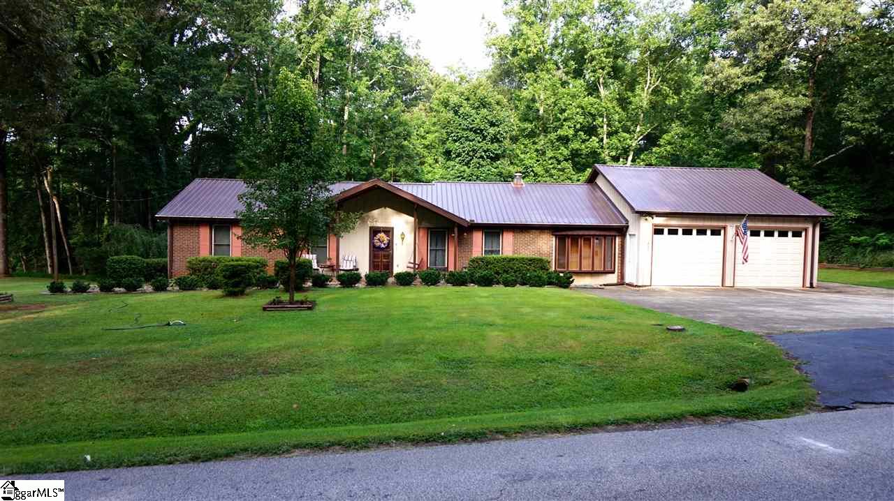 802 Standing Springs Road Greenville, SC 29605 - Photo 1 of 35 Gallery Image 1