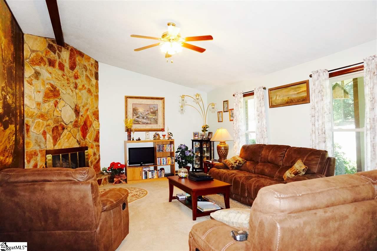 802 Standing Springs Road Greenville, SC 29605 - Photo 5 of 35 Gallery Image 5