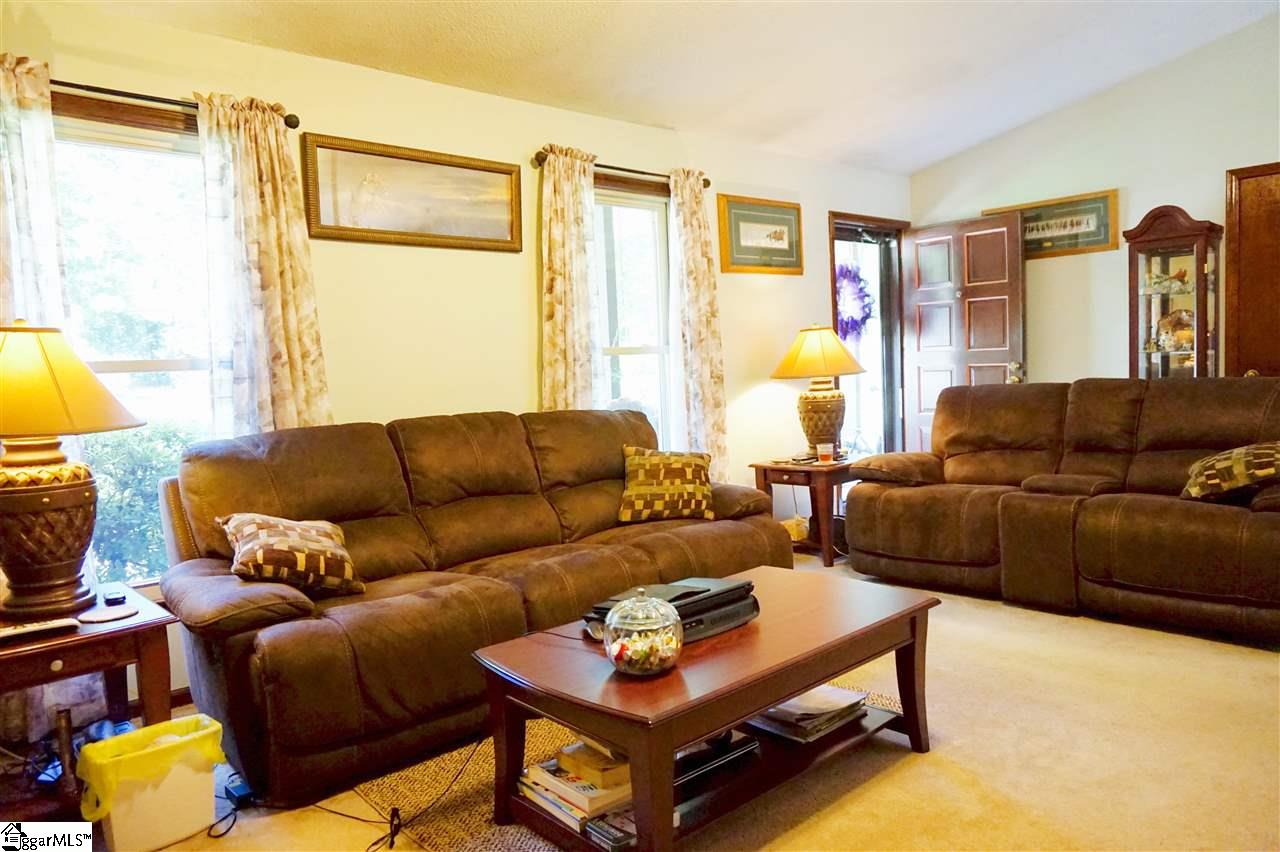802 Standing Springs Road Greenville, SC 29605 - Photo 6 of 35 Gallery Image 6