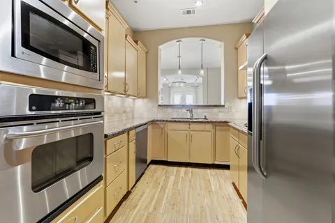 $379,900 | 2600 Hillsboro Pike, Unit 401, Nashville, TN 37212