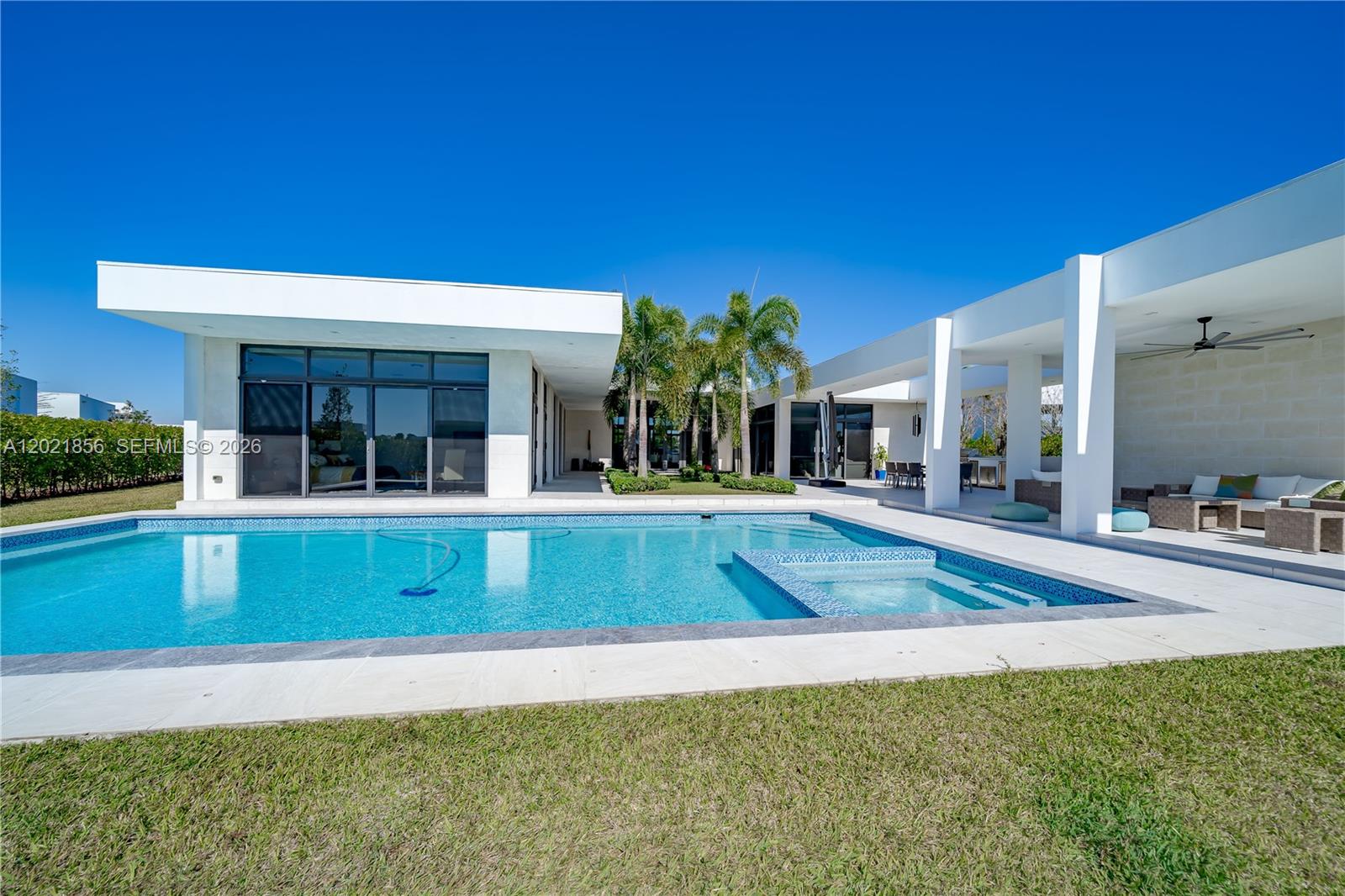 16600 Sunset Way Weston, FL 33326 - Photo 4 of 80