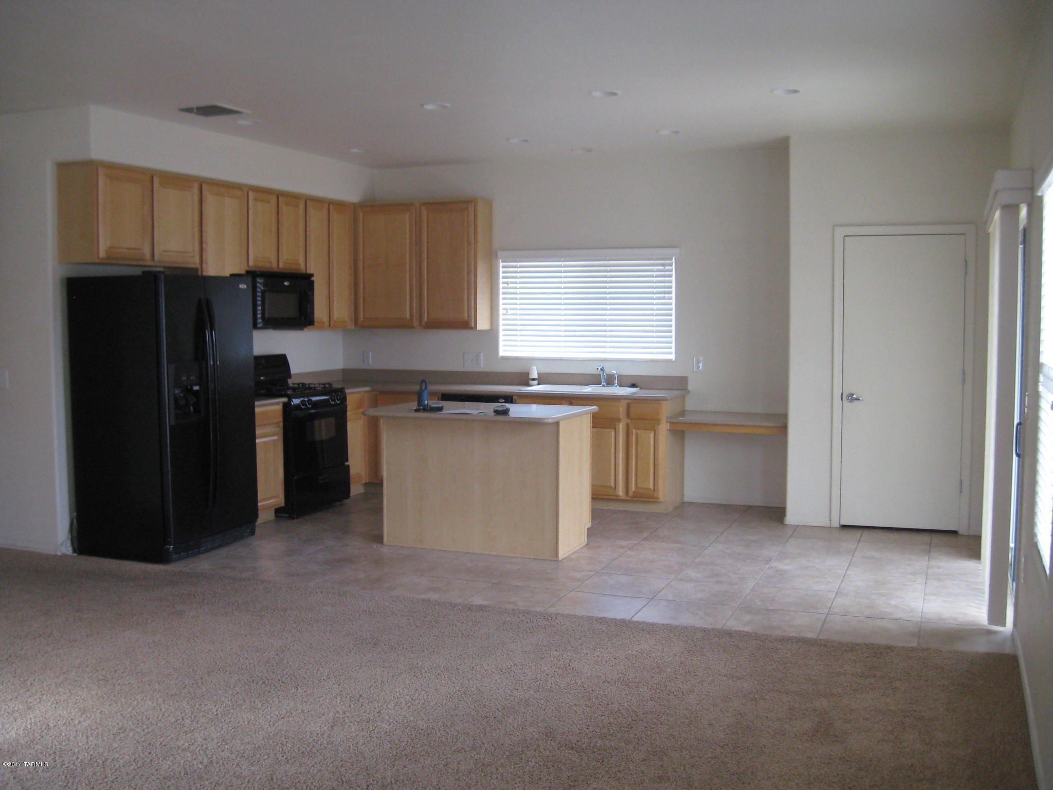 6311 South Sun View Way Tucson, AZ 85706 - Photo 2 of 18