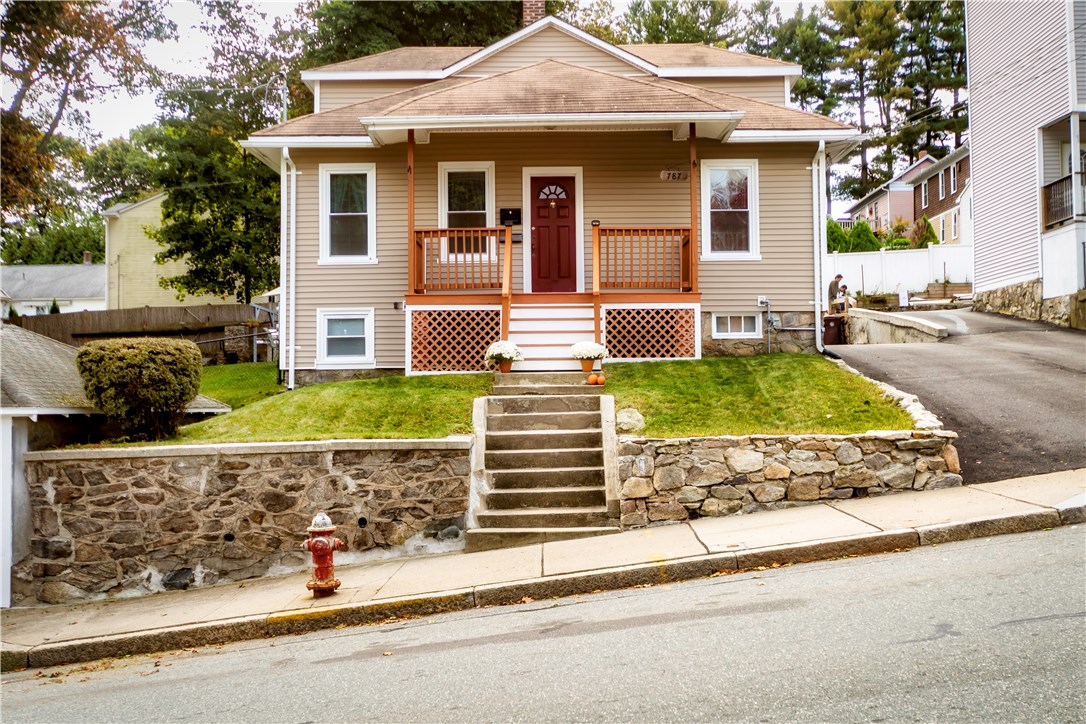 787 Bernon Street Woonsocket, RI 02895 - Photo 2 of 37 Street View