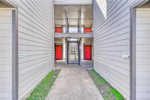 $1,050 | 2000 Kazmeier, Unit 29, Bryan, TX 77802