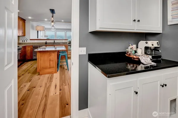 $2,100,000 | 11262 Riviera Place Northeast, Seattle, WA 98125