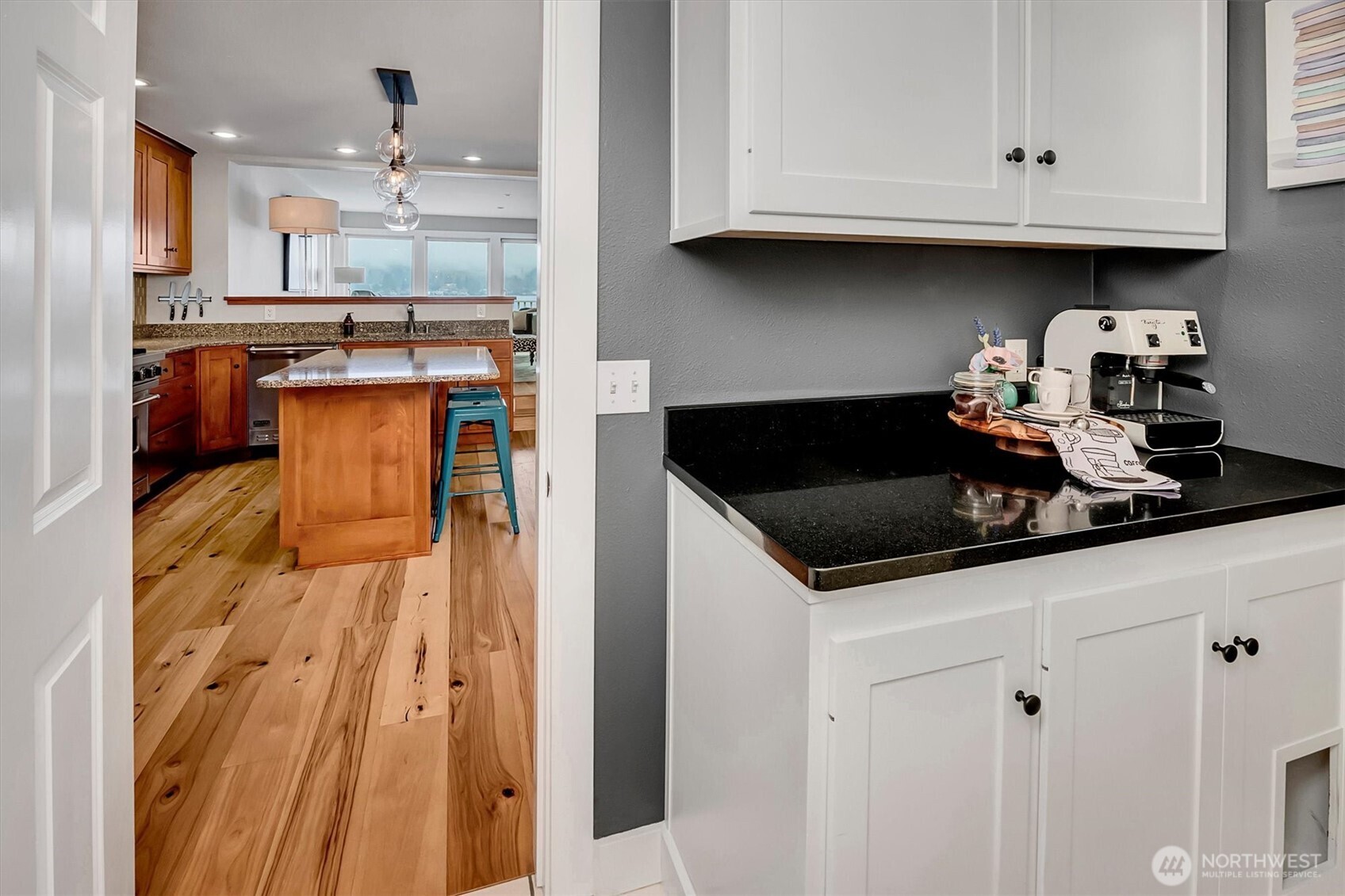 11262 Riviera Place Northeast Seattle, WA 98125 - Photo 15 of 34
