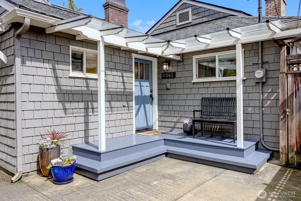 $2,100,000 | 11262 Riviera Place Northeast, Seattle, WA 98125