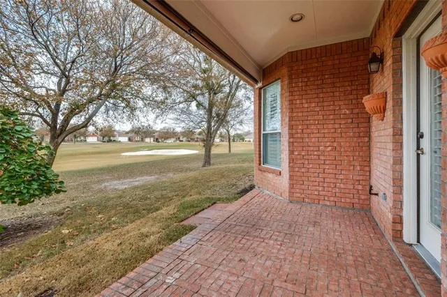 a view of a pathway both side of building