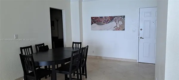 $3,300 | 2501 South Ocean Drive, Unit 1021, Hollywood, FL 33019