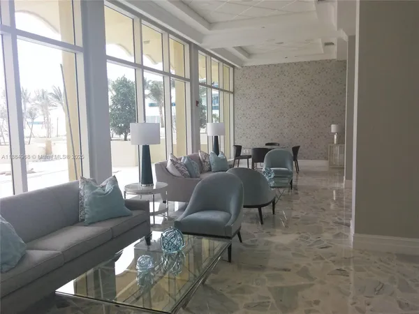 $3,300 | 2501 South Ocean Drive, Unit 1021, Hollywood, FL 33019