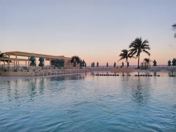 $3,300 | 2501 South Ocean Drive, Unit 1021, Hollywood, FL 33019