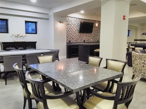 $3,300 | 2501 South Ocean Drive, Unit 1021, Hollywood, FL 33019