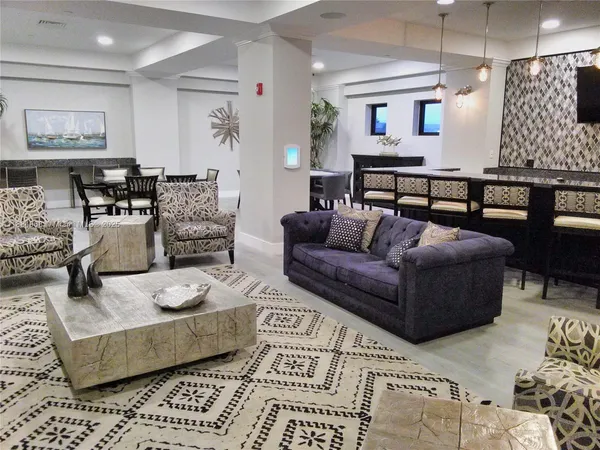 $3,300 | 2501 South Ocean Drive, Unit 1021, Hollywood, FL 33019