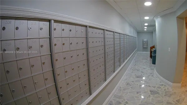 $3,300 | 2501 South Ocean Drive, Unit 1021, Hollywood, FL 33019