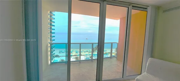 $3,300 | 2501 South Ocean Drive, Unit 1021, Hollywood, FL 33019