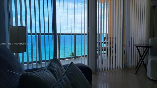 $3,300 | 2501 South Ocean Drive, Unit 1021, Hollywood, FL 33019