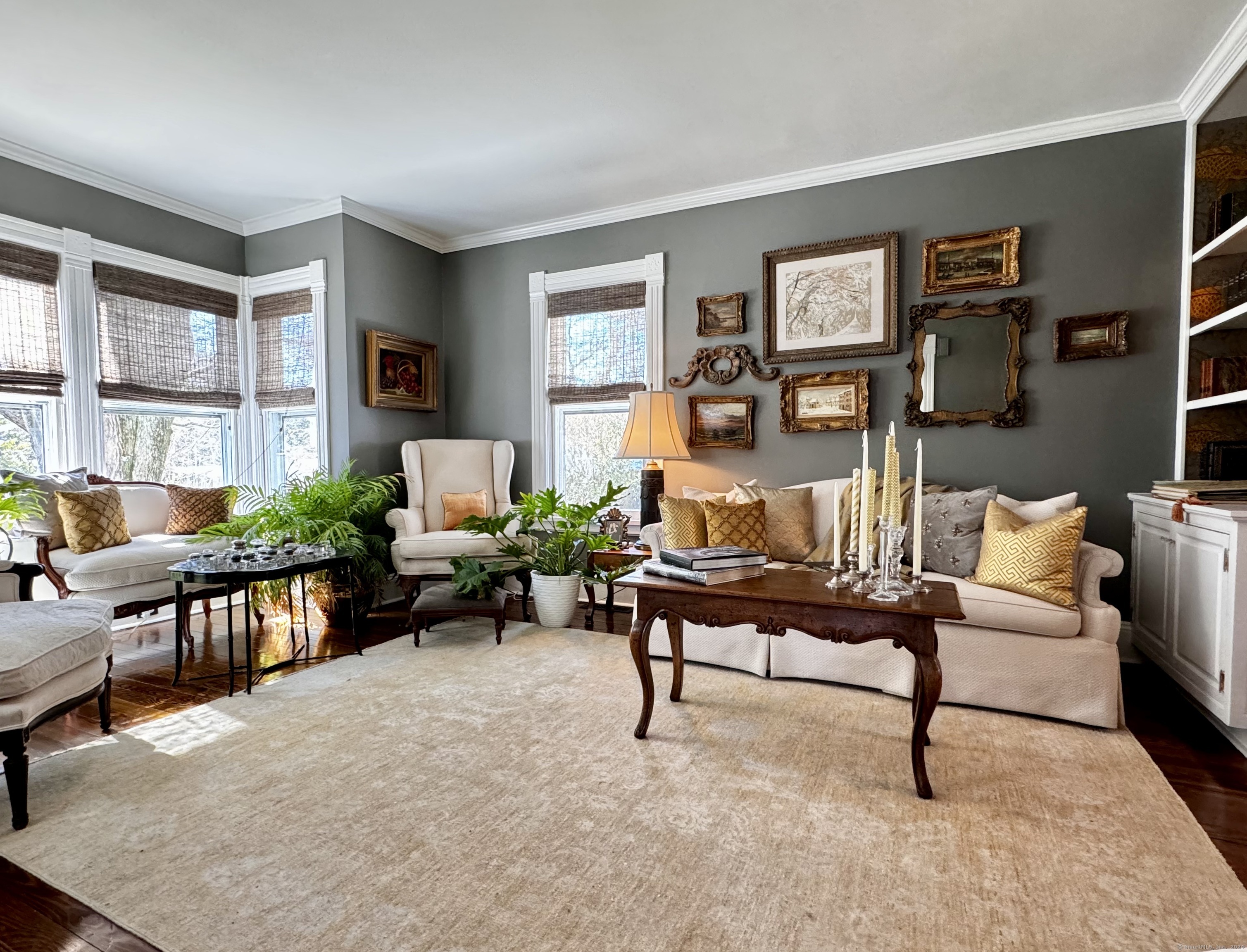233 Rowayton Avenue Norwalk, CT 06853 - Photo 13 of 33 a living room with furniture and a potted plant