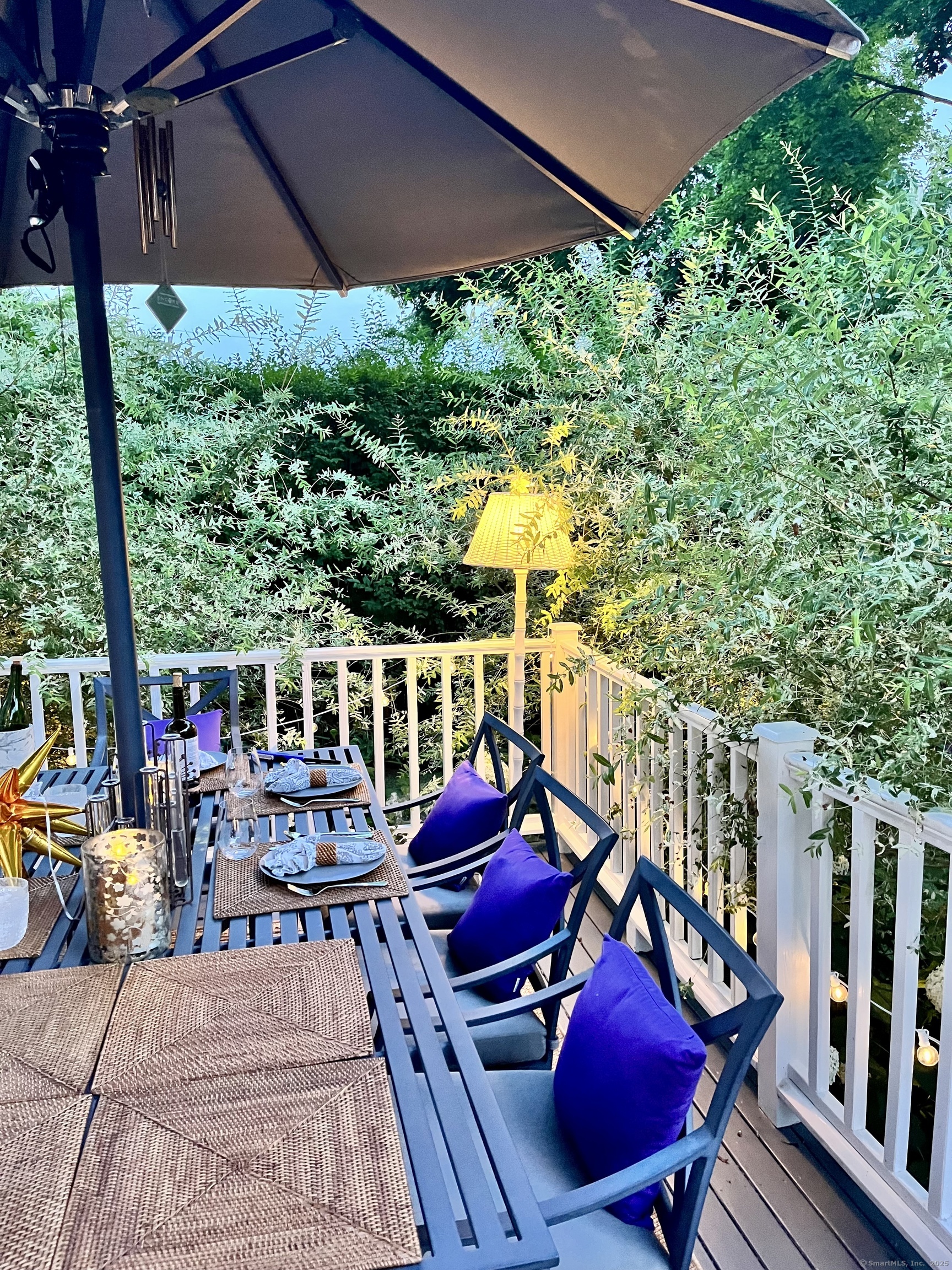 233 Rowayton Avenue Norwalk, CT 06853 - Photo 29 of 33 a view of a chairs and table in the patio