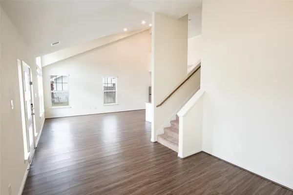 $2,600 | 216 North Lynx Trail, Montgomery, TX 77316