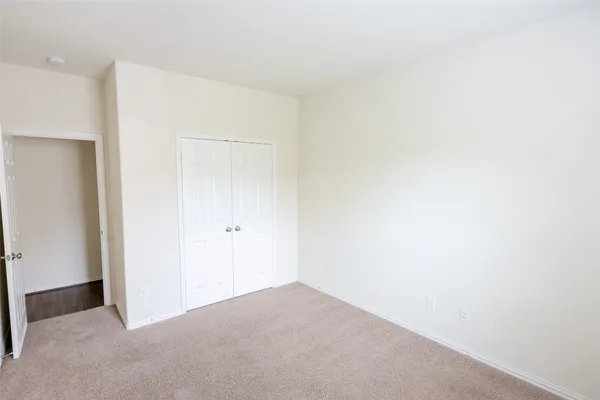 $2,600 | 216 North Lynx Trail, Montgomery, TX 77316