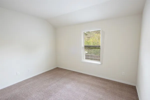 $2,600 | 216 North Lynx Trail, Montgomery, TX 77316