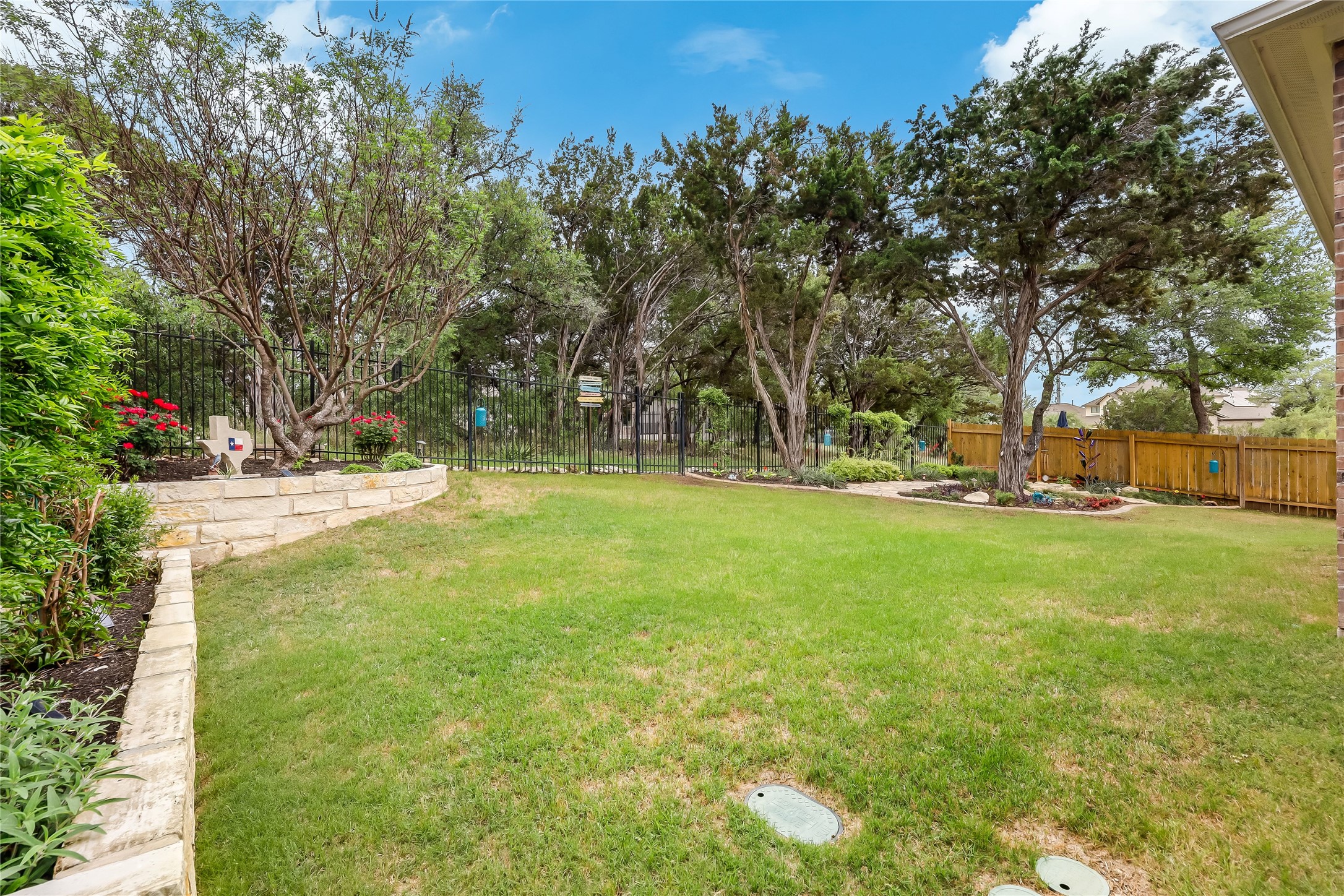 7425 Pace Ravine Drive Lago Vista, TX 78645 - Photo 36 of 40