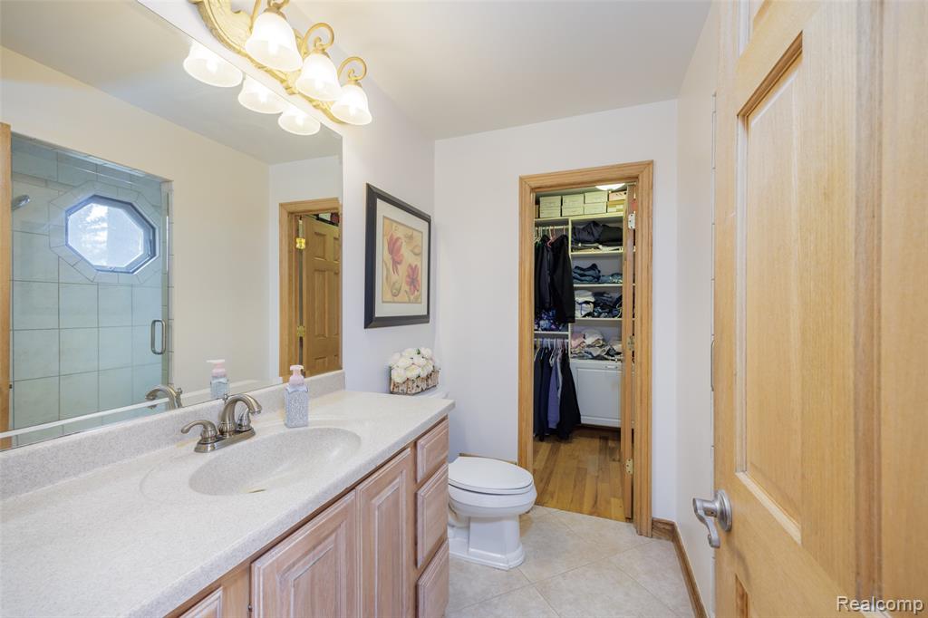 9247 Schrepfer Road Howell, MI 48855 - Photo 12 of 44 Gallery Image 12