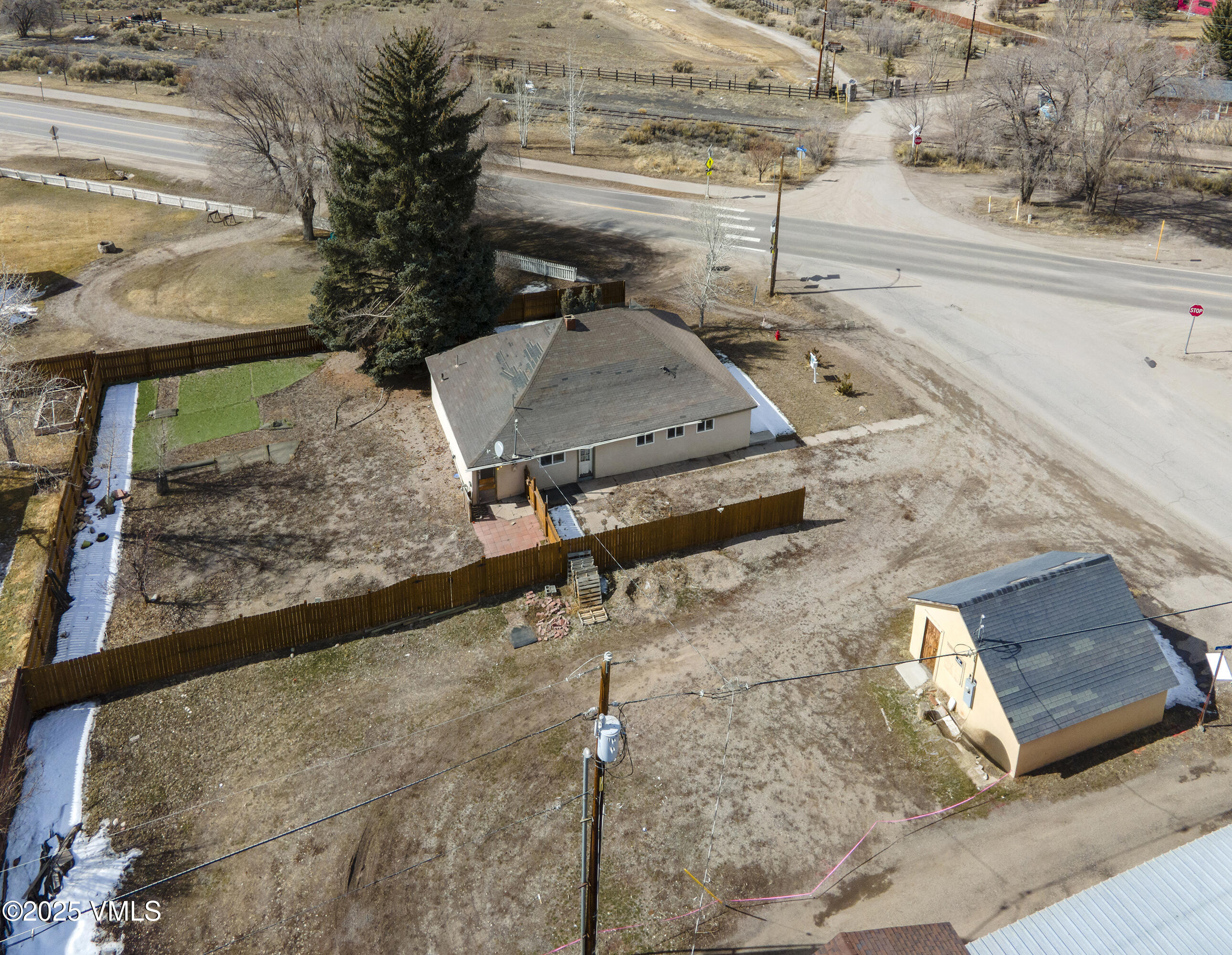 432 West 5th Street Eagle, CO 81631 - Photo 26 of 27 a picture of a room with a fireplace