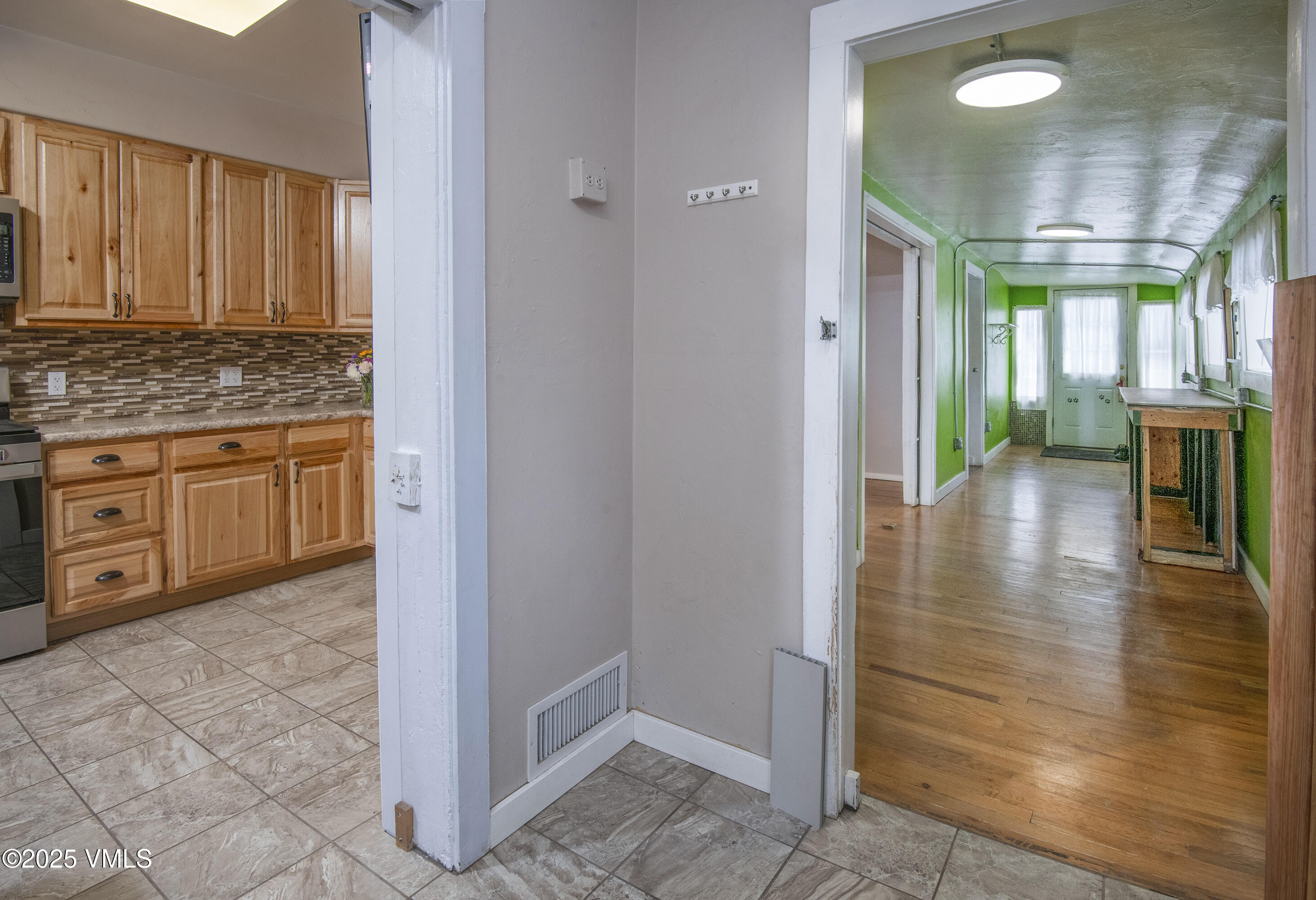 432 West 5th Street Eagle, CO 81631 - Photo 7 of 27 a view interior of the house and kitchen view