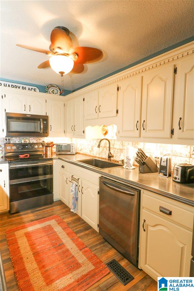 74 Warren L Harris Circle Vincent, AL 35178 - Photo 5 of 48