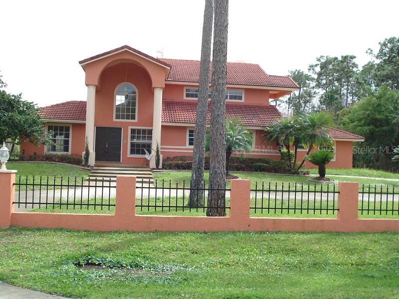 Exterior Front - Welcome to Your country Estate Home