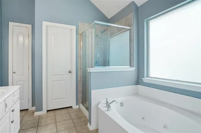 $430,000 | 331 Granger Circle, Argyle, TX 76226